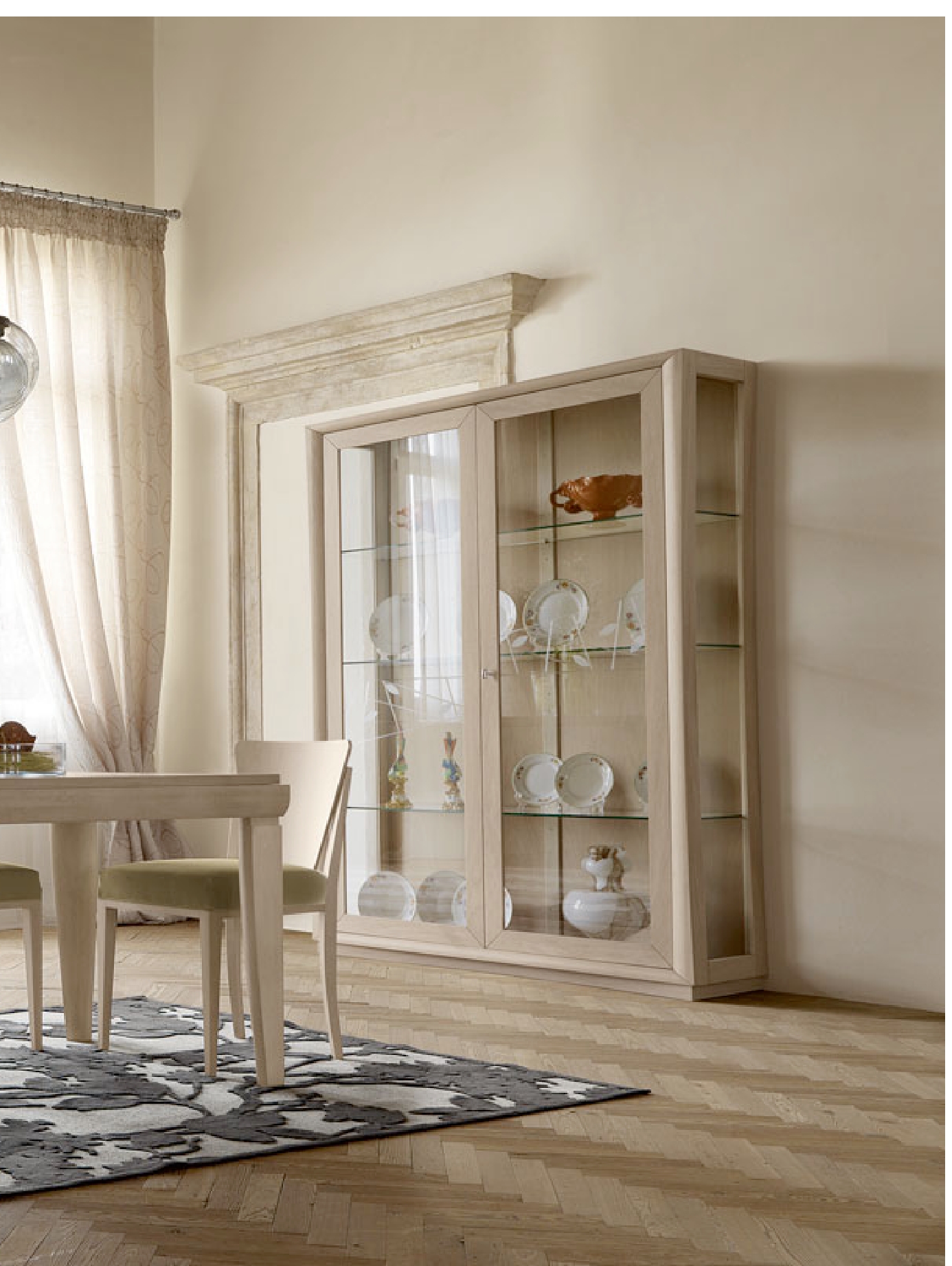 Витрина Modo 10 Decor 2 дверцы Витрина Modo 10 Decor 2 дверцы (Италия)
