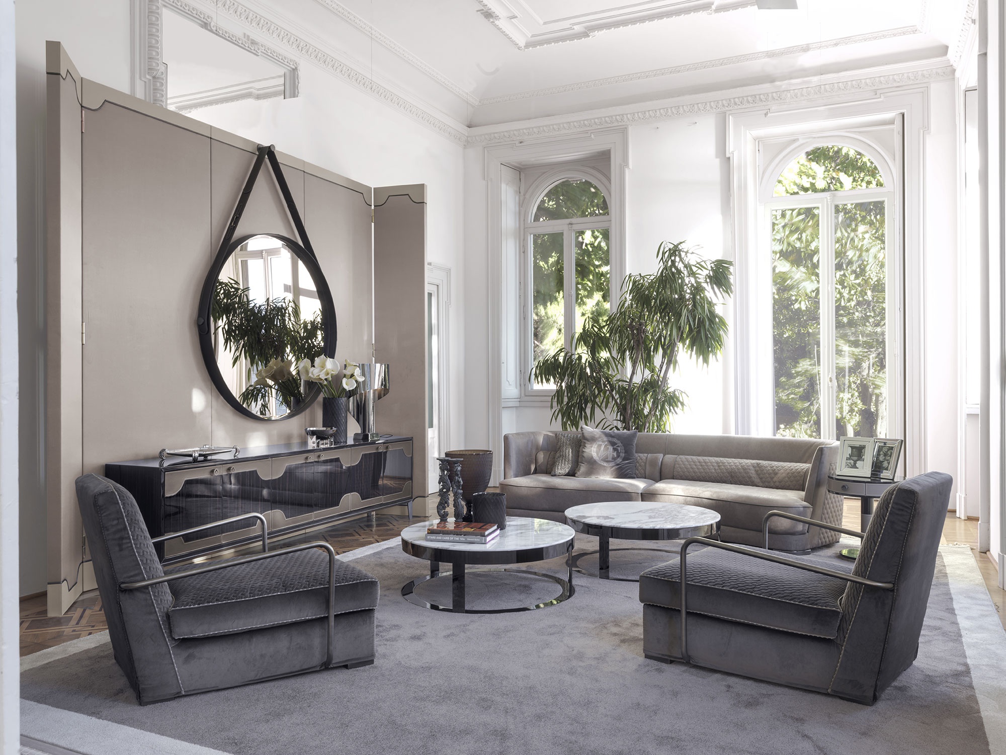 Кресло Vittoria Frigerio Borghese Кресло Vittoria Frigerio Borghese (Италия)