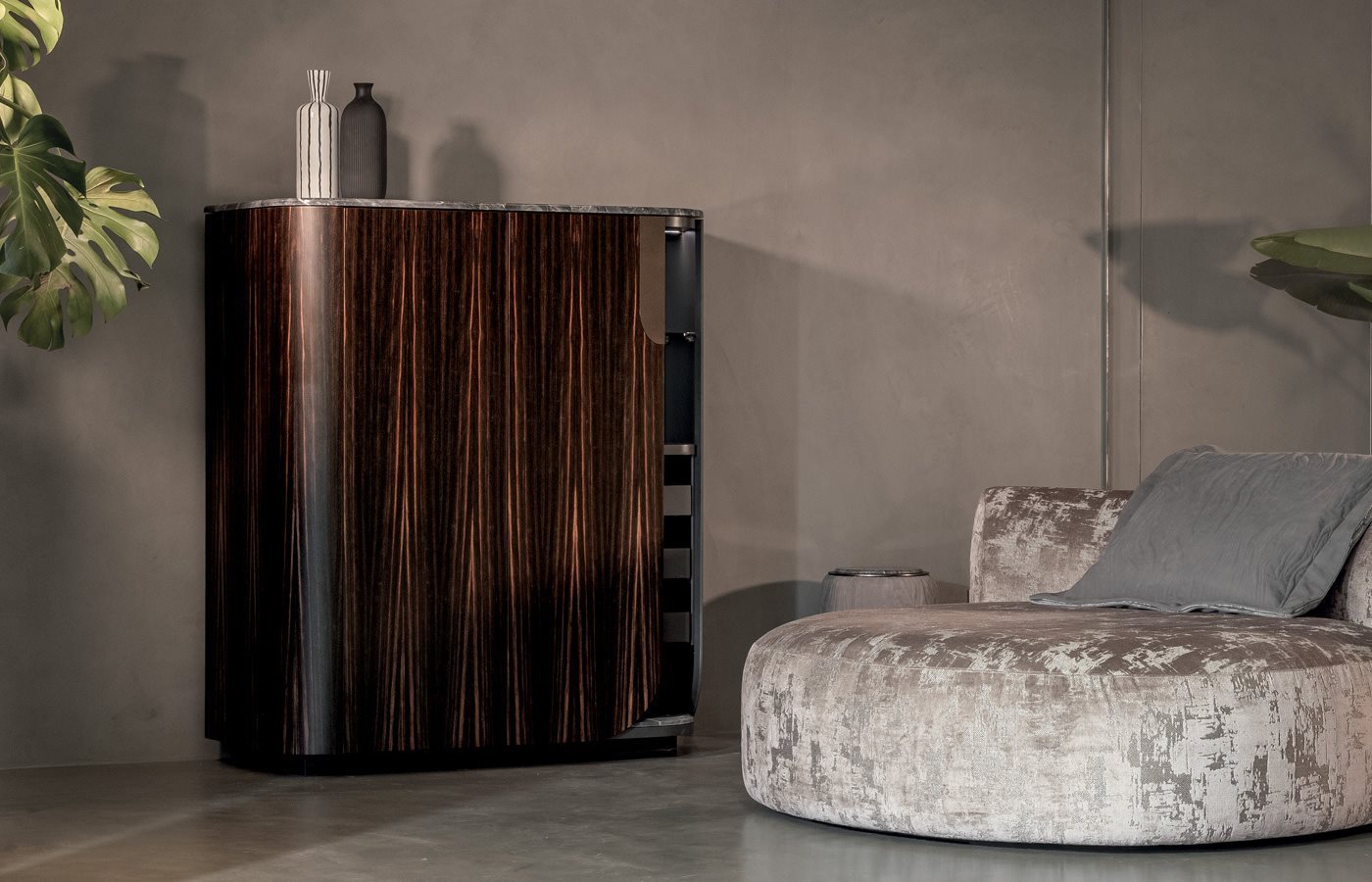 Бар Longhi Hold Бар Longhi Hold (Италия)
