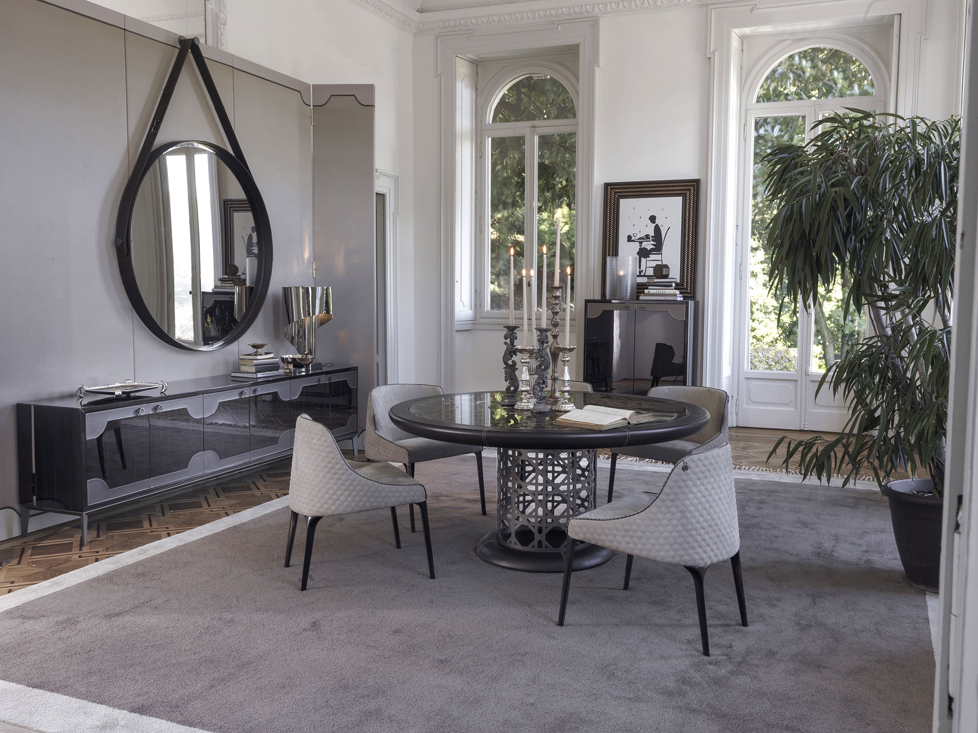 Стол обеденный Vittoria Frigerio Crespi (Италия)