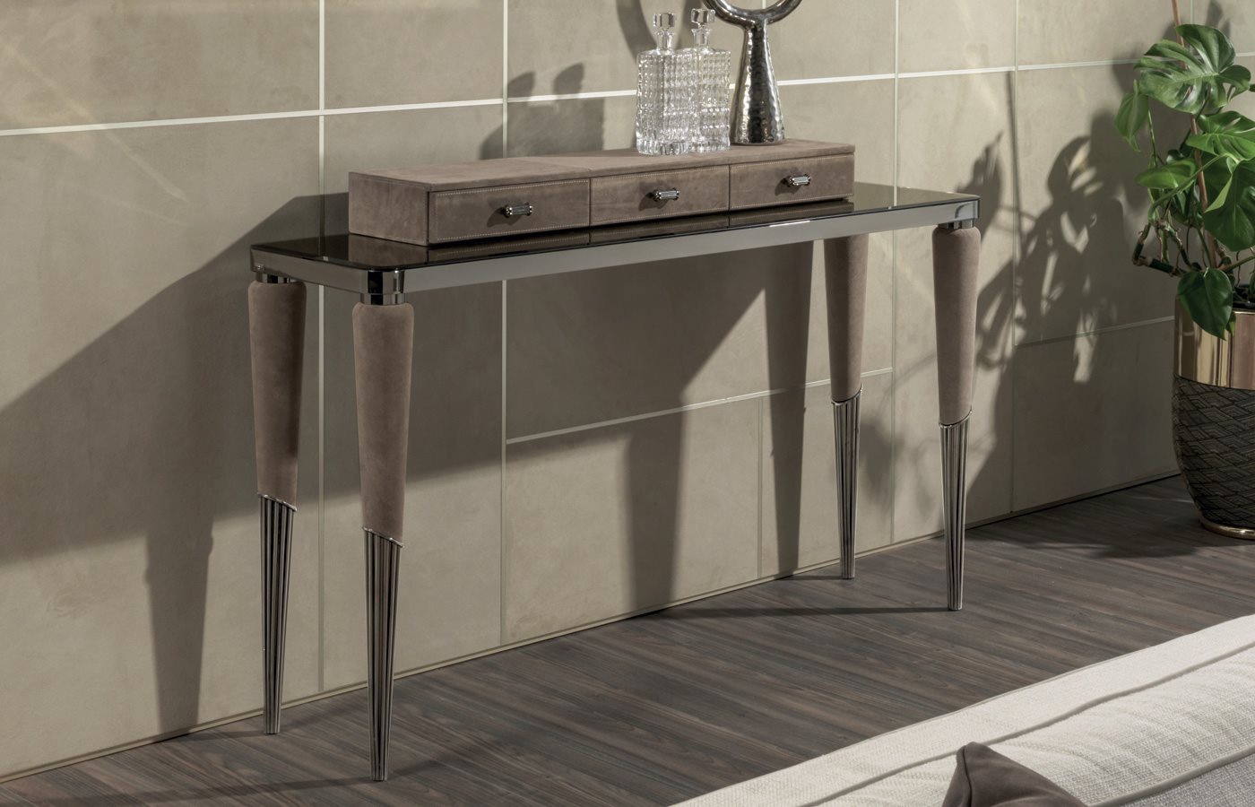 Консоль Longhi Odette (Италия)