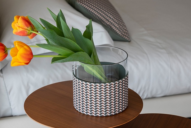 Ваза Poltrona Frau Leather Pot 1 Ваза Poltrona Frau Leather Pot (Италия) 1
