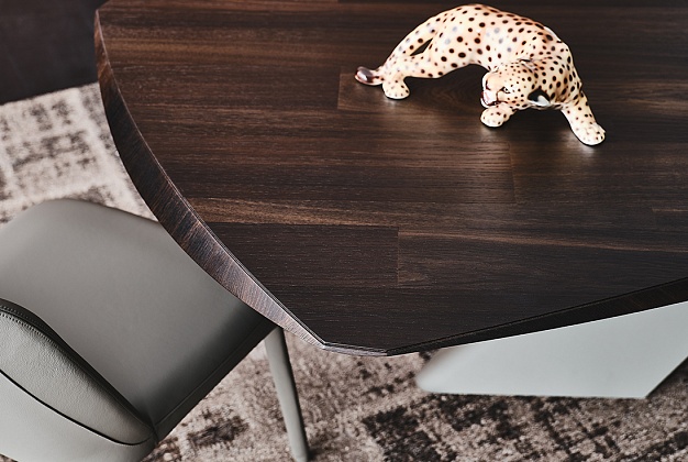 Стол «Cattelan Italia - Tyron Wood» 2 Стол «Cattelan Italia - Tyron Wood» (Италия) 2