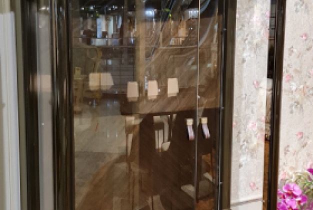 Витрина 2/A Solitaire 2 Витрина 2/A Solitaire (Италия) 2
