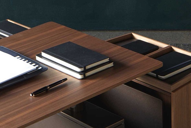 Письменный стол Molteni&C Touch Down 5 Письменный стол Molteni&C Touch Down (Италия) 5