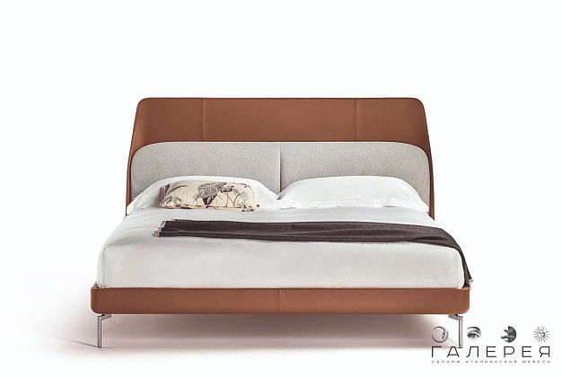Кровать Poltrona Frau Coupe 3 Кровать Poltrona Frau Coupe (Италия) 3
