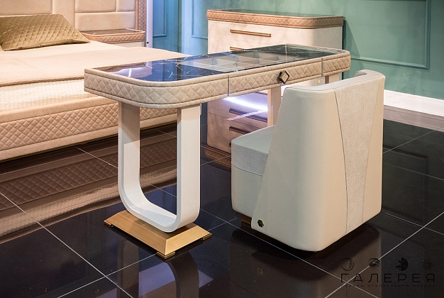 Кресло Mobilpiu Luxury Diamond 1 Кресло Mobilpiu Luxury Diamond (Италия) 1