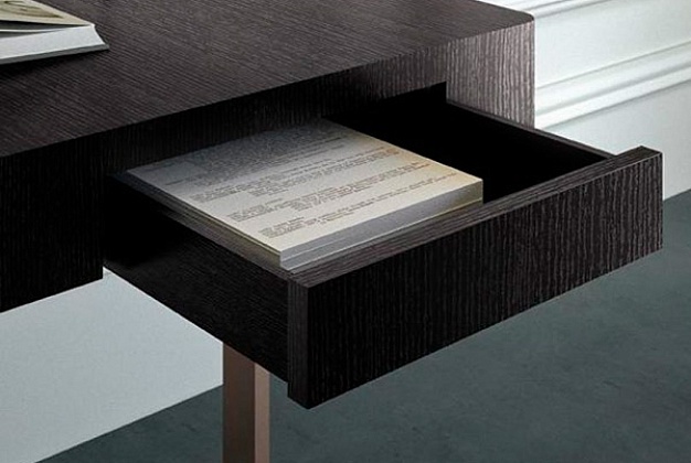 Стол письменный Casamilano Ernest 3 Стол письменный Casamilano Ernest (Италия) 3
