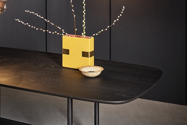 Стол Bonaldo Canvas 4 Стол Bonaldo Canvas (Италия) 4