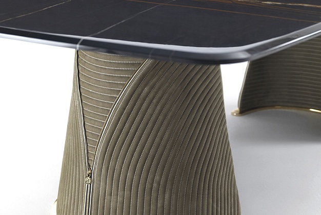 Стол обеденный Vittoria Frigerio Foscari 6 Стол обеденный Vittoria Frigerio Foscari (Италия) 6