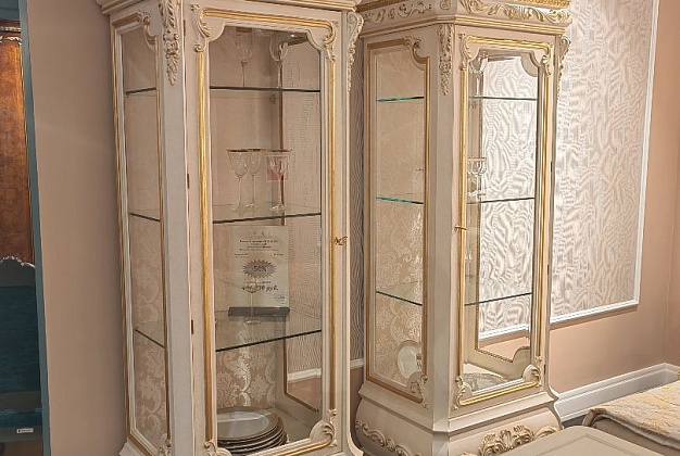 Витрина Grilli Imperiale 1 Витрина Grilli Imperiale (Италия) 1