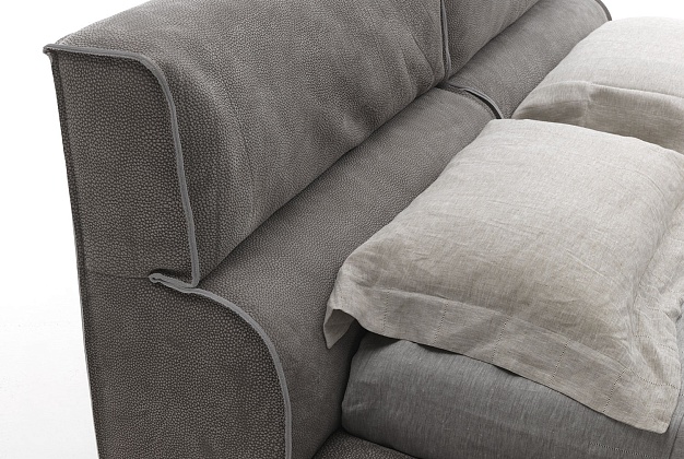 Кровать Frigerio Salotti Cloud 3 Кровать Frigerio Salotti Cloud (Италия) 3