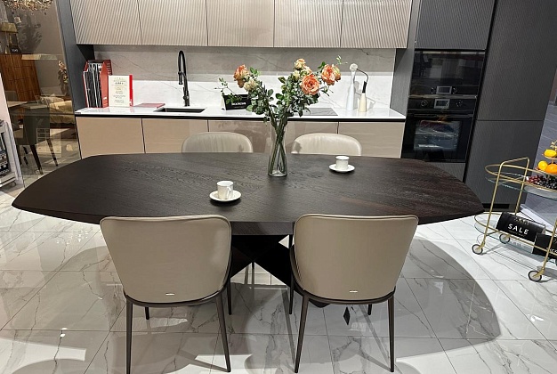 Стол «Cattelan Italia - Tyron Wood» 6 Стол «Cattelan Italia - Tyron Wood» (Италия) 6