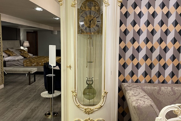 Часы A&M Ghezzani Royal 1 Часы A&M Ghezzani Royal (Италия) 1