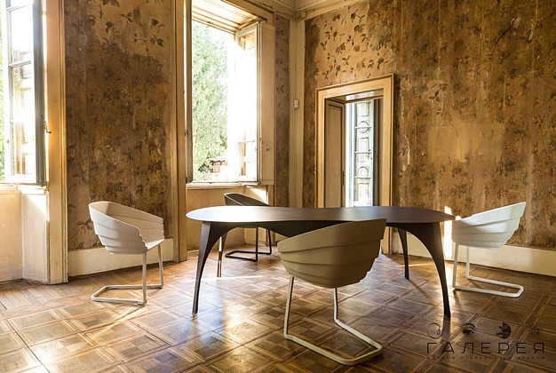 Стол обеденный Moroso No Waste 1 Стол обеденный Moroso No Waste (Италия) 1
