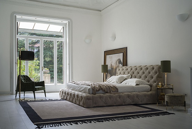 Кровать Vittoria Frigerio Caracciolo 2 Кровать Vittoria Frigerio Caracciolo (Италия) 2