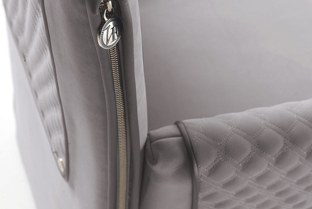 Полукресло Vittoria Frigerio Cesi 2 Полукресло Vittoria Frigerio Cesi (Италия) 2