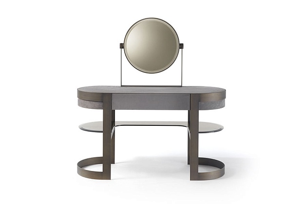 Туалетный столик Vittoria Frigerio BIffi 2 Туалетный столик Vittoria Frigerio BIffi (Италия) 2