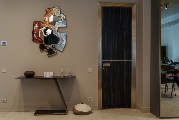 Дверь межкомнатная Longhi Aluminium Chic 01 1 Дверь межкомнатная Longhi Aluminium Chic 01 (Италия) 1