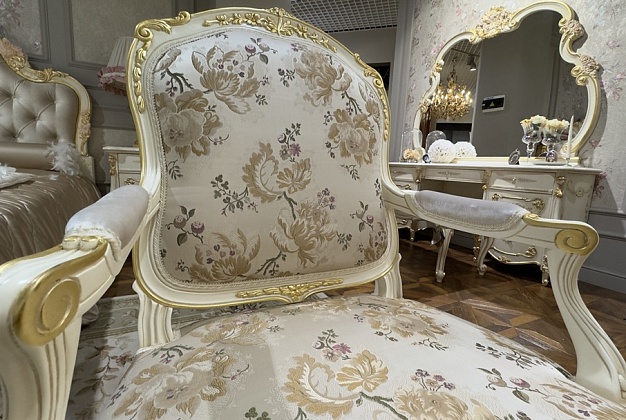 Кресло Angelo Cappellini 8836/L 5 Кресло Angelo Cappellini 8836/L (Италия) 5