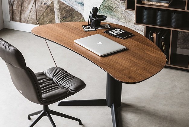 Письменный стол Cattelan Italia Malibu 1 Письменный стол Cattelan Italia Malibu (Италия) 1
