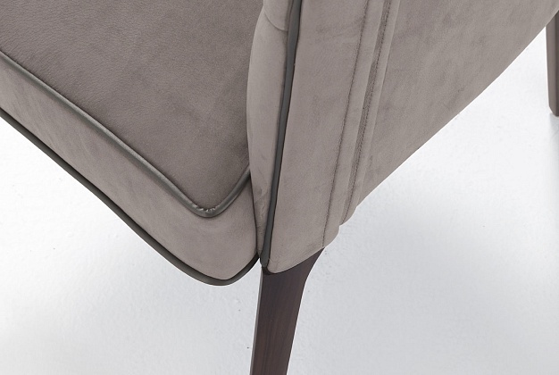 Стул Vittoria Frigerio Poggi 3 Стул Vittoria Frigerio Poggi (Италия) 3