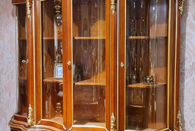 Витрина Asnaghi Interiors Miktars 2 Витрина Asnaghi Interiors Miktars (Италия) 2
