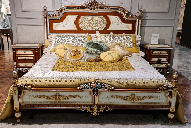 Спальня Asnaghi Interiors Chartreuse 2 Спальня Asnaghi Interiors Chartreuse (Италия) 2