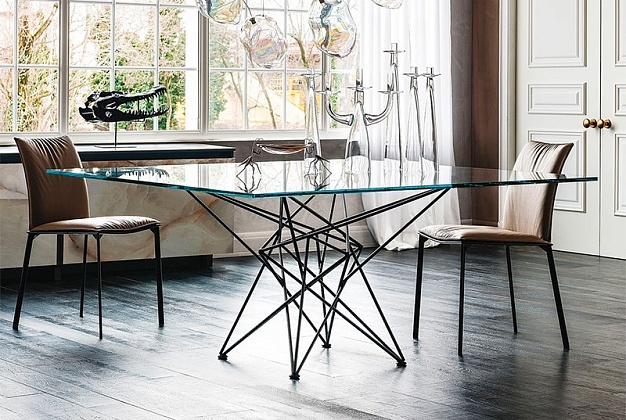 Стол обеденный Cattelan Italia Gordon Crystalart квадратный 1 Стол обеденный Cattelan Italia Gordon Crystalart квадратный (Италия) 1